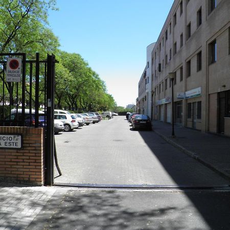 Apartamento Fibes-Congresos Parking Gratis Seville Exterior photo