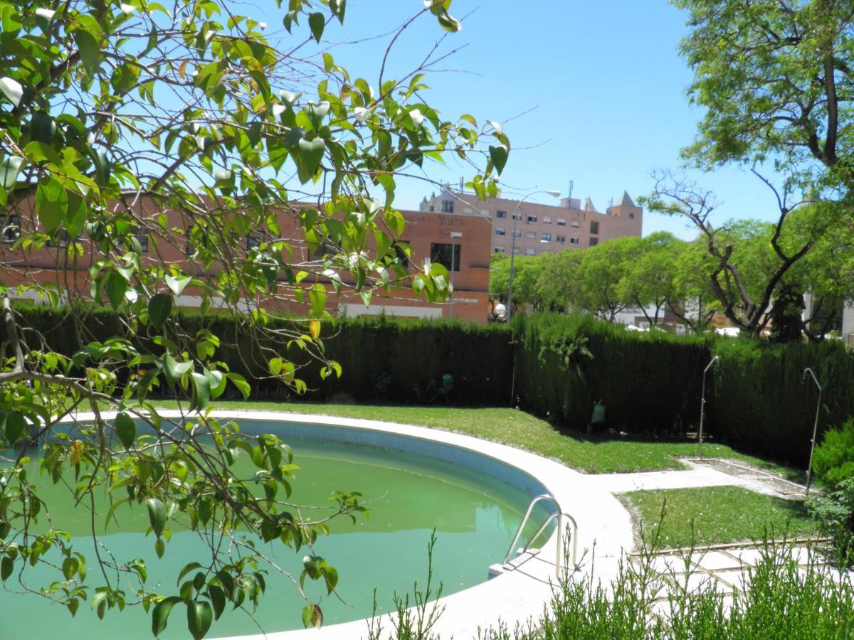 Apartamento Fibes-Congresos Parking Gratis Seville Exterior photo
